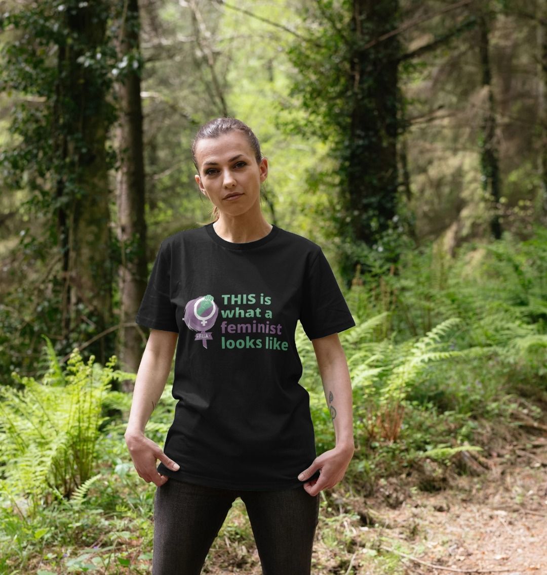 THIS is what a feminist looks like Unisex Style Organic T-Shirt