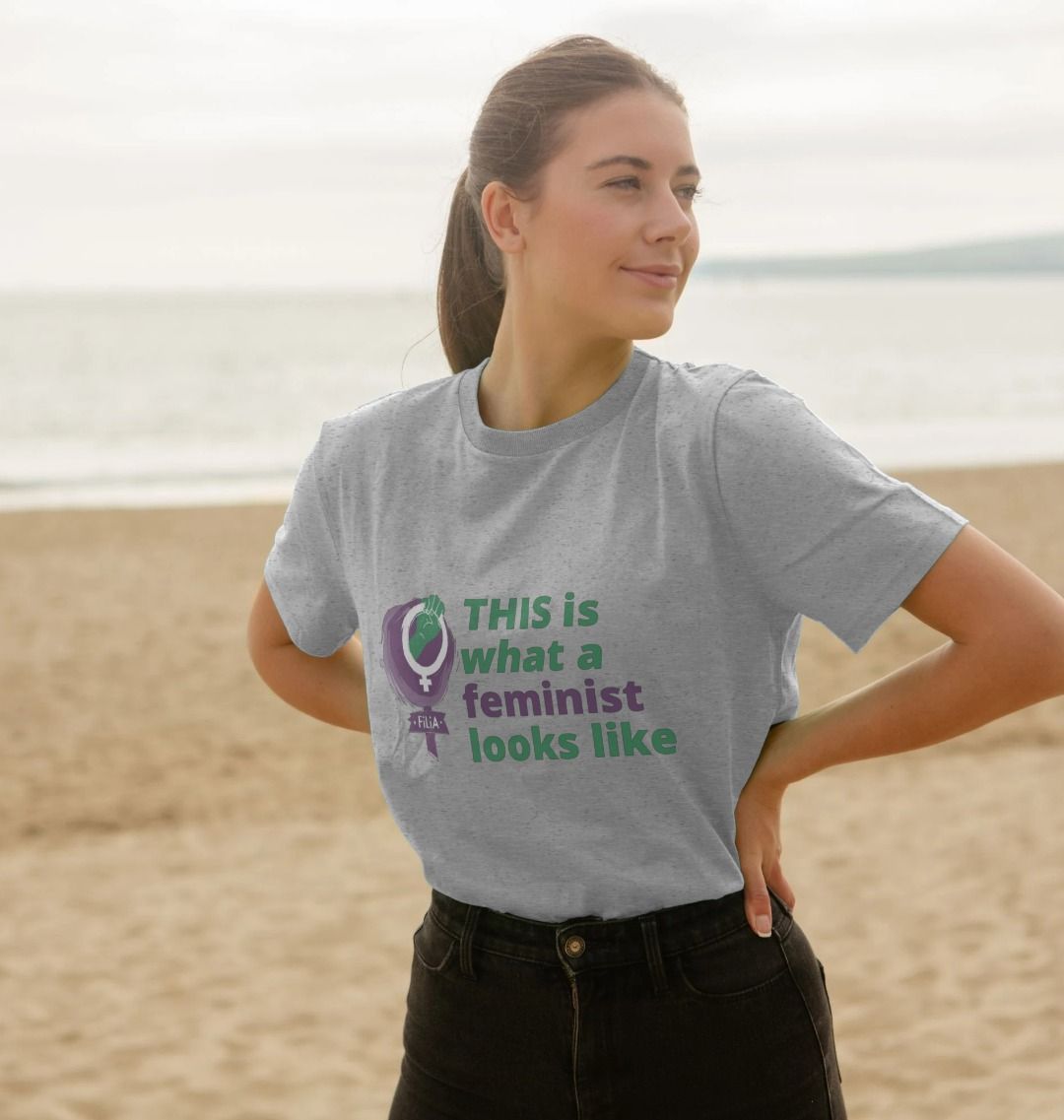 THIS is what a feminist looks like Unisex Style Organic T-Shirt